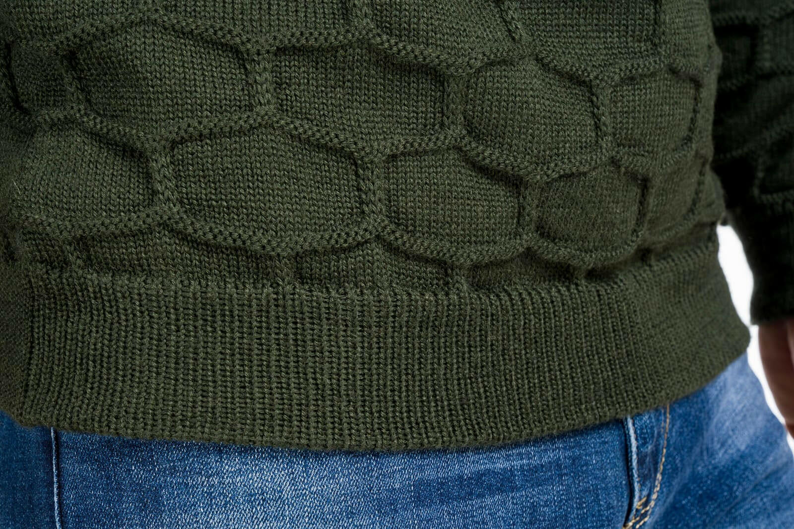 finiture maglione uomo sportivo verde